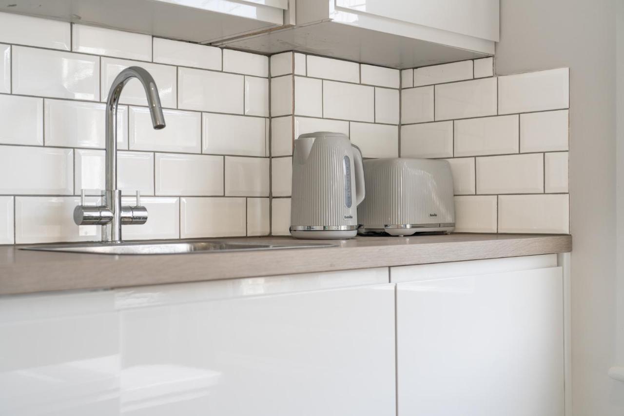 Modern Split Level 2br Spacious Maida Vale Appartamento *